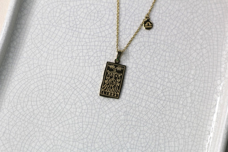 Zodiac Plate Necklace – Seaux Femme